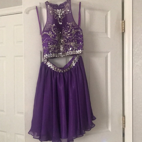 Party dress - Picture 2 of 4